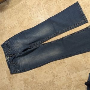 Maurices jeans